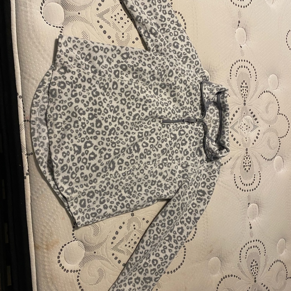 Leopard Print Long Sleeve Top